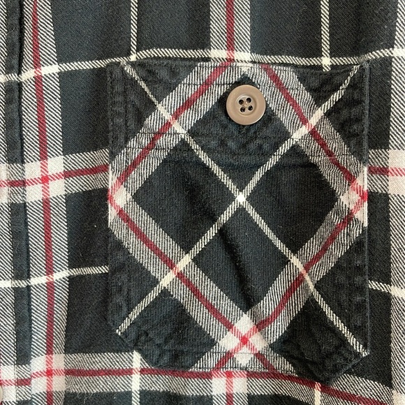 Wrangler Men's Plaid Flannel Shirt Black Red White Long Sleeve Button Up XL - Picture 6 of 14